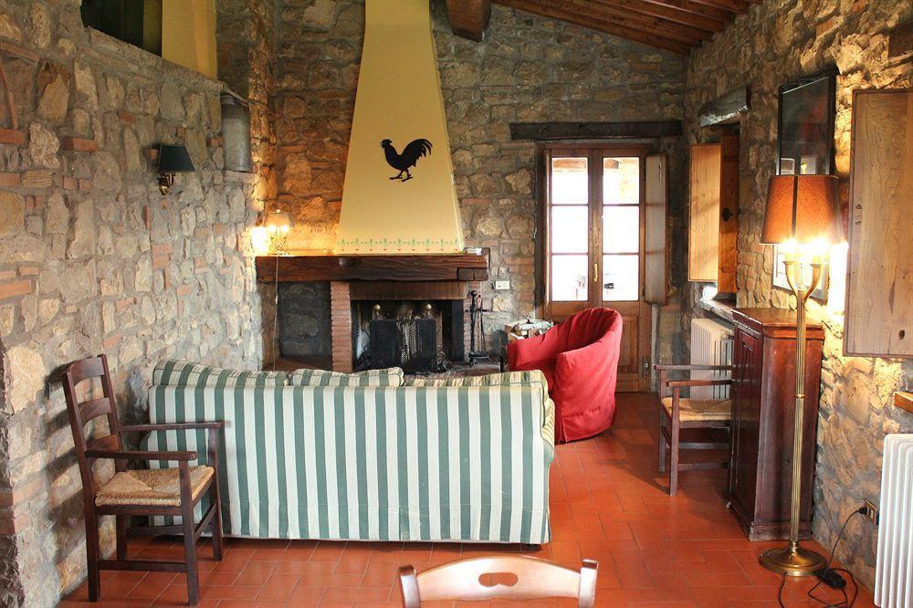 Borgo Corsignano Pension Poppi Buitenkant foto