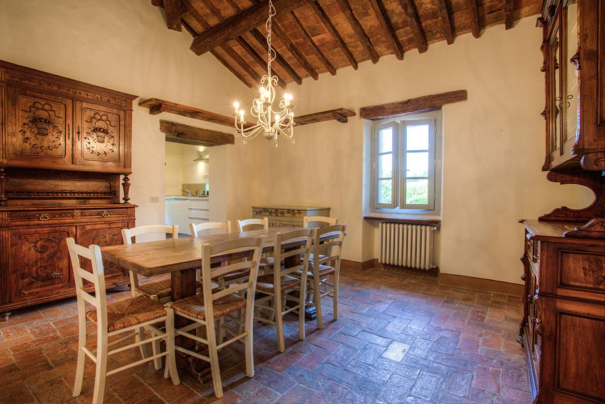 Borgo Corsignano Pension Poppi Buitenkant foto