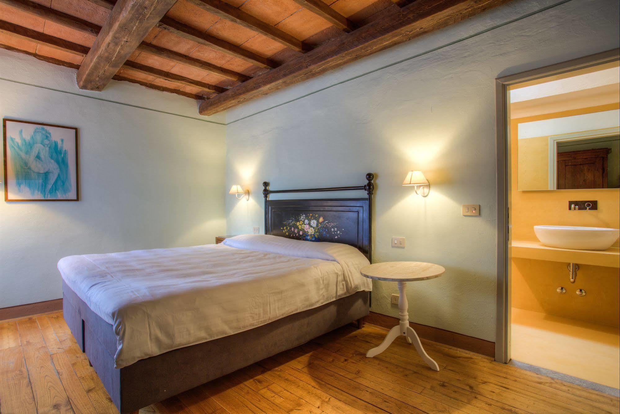 Borgo Corsignano Pension Poppi Buitenkant foto