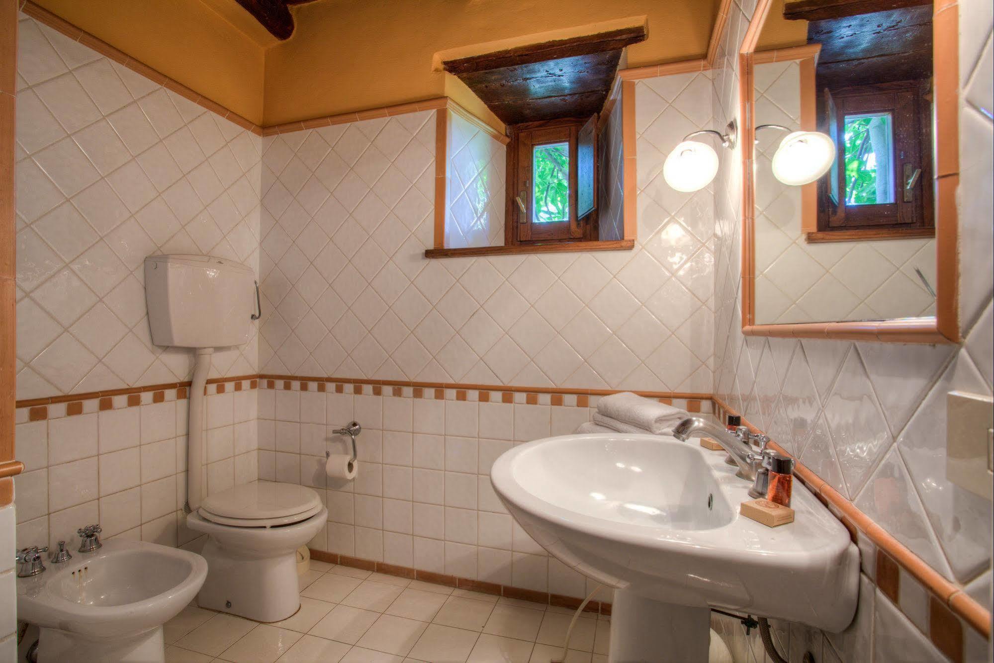 Borgo Corsignano Pension Poppi Buitenkant foto