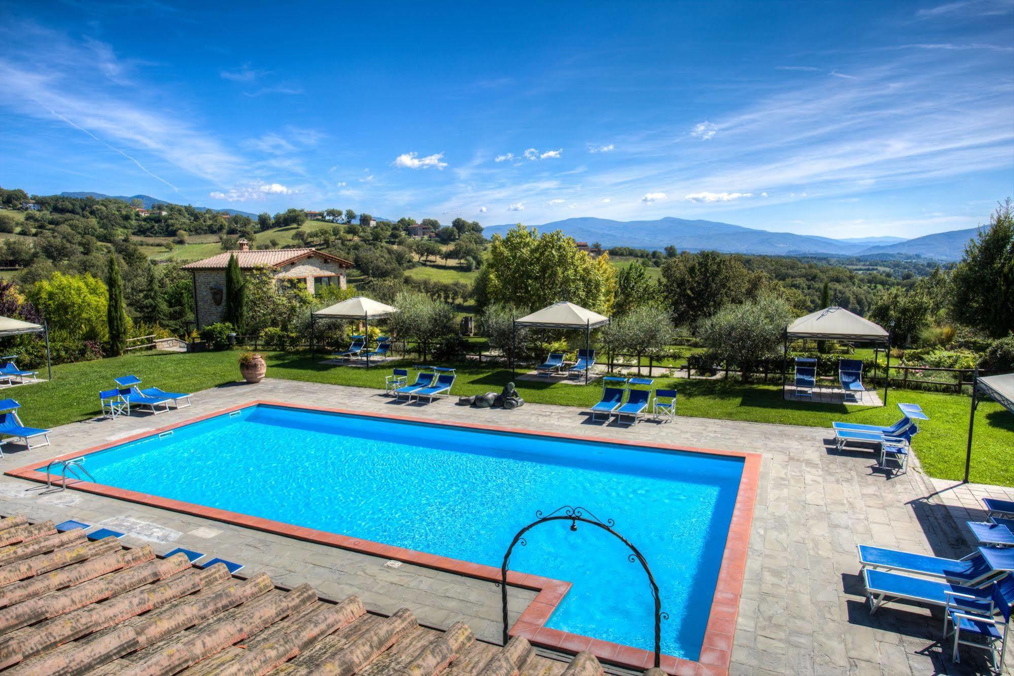 Borgo Corsignano Pension Poppi Buitenkant foto